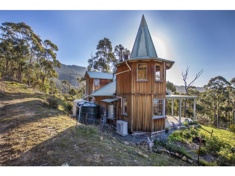 69 Cairns Bay Road, Surges Bay TAS 7116