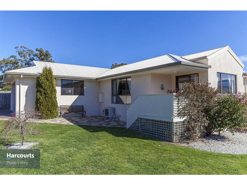 2 Pear Tree Close, Huonville TAS 7109