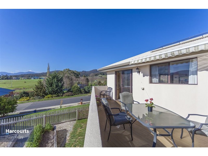 2 Pear Tree Close, Huonville TAS 7109