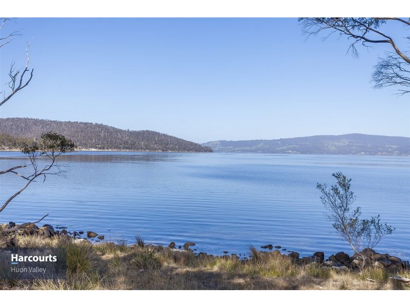 6839 Channel Highway, Gardners Bay TAS 7112
