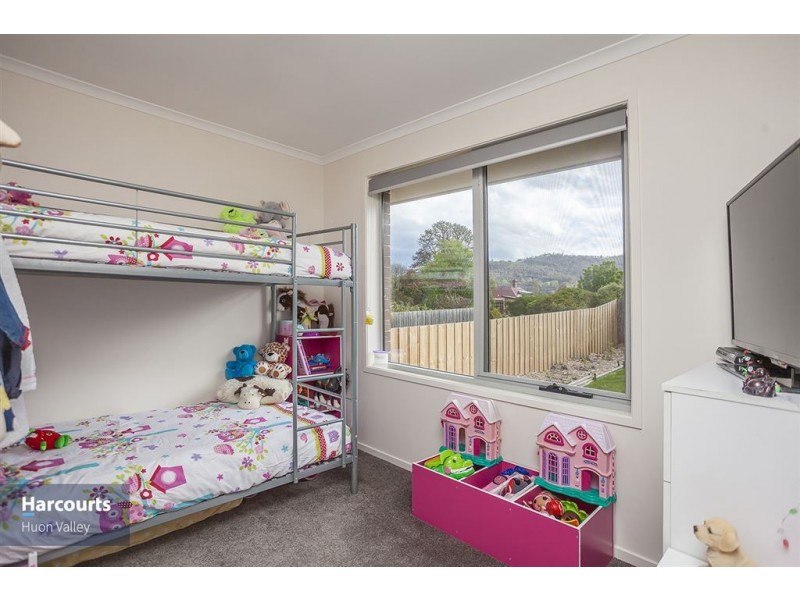 8 Rachel Lane, Ranelagh TAS 7109