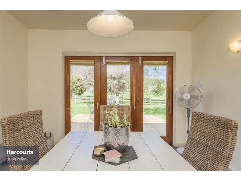 67 Knights Road, Huonville TAS 7109