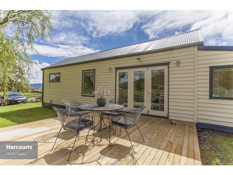 67 Knights Road, Huonville TAS 7109