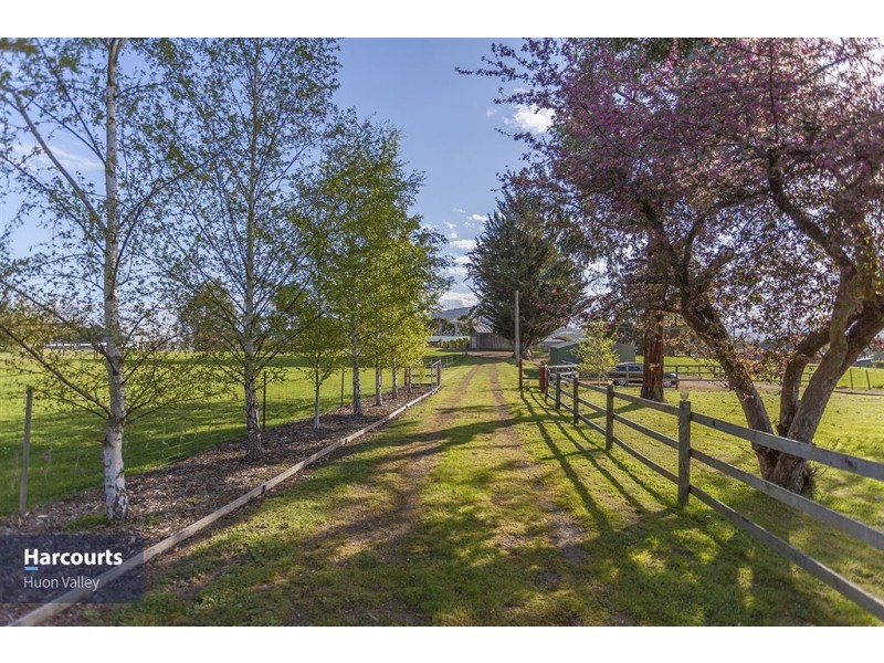 67 Knights Road, Huonville TAS 7109