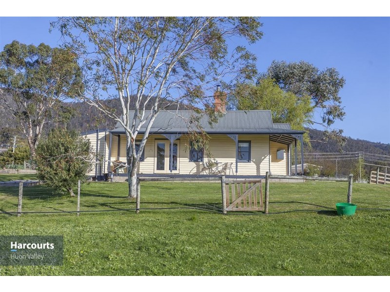 67 Knights Road, Huonville TAS 7109