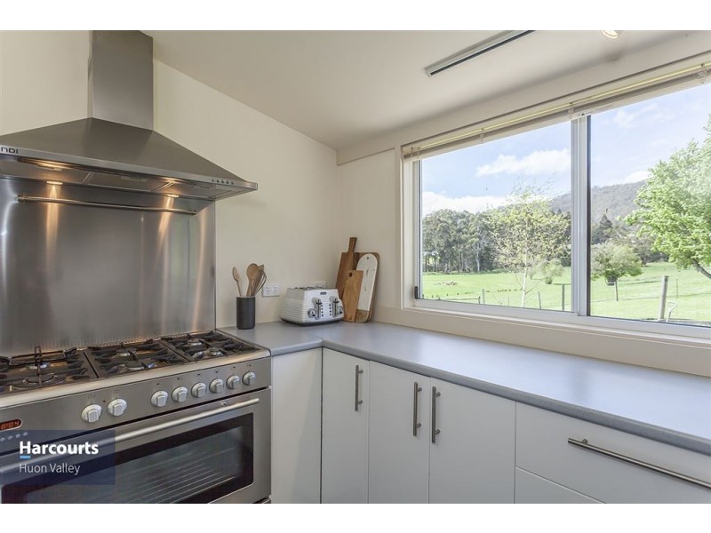 67 Knights Road, Huonville TAS 7109