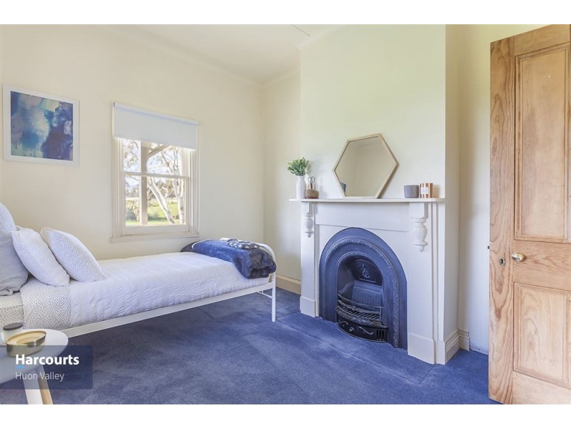 67 Knights Road, Huonville TAS 7109