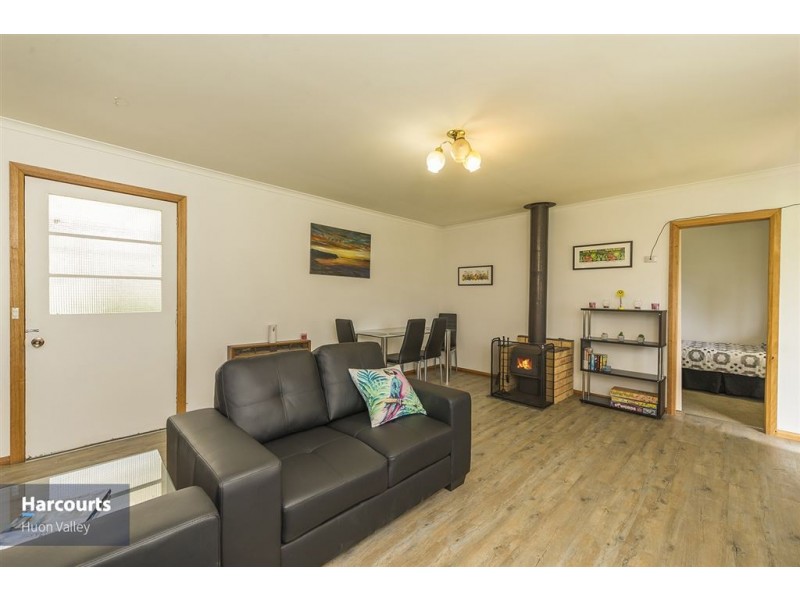 6 Sandrock Loop, Abels Bay TAS 7112