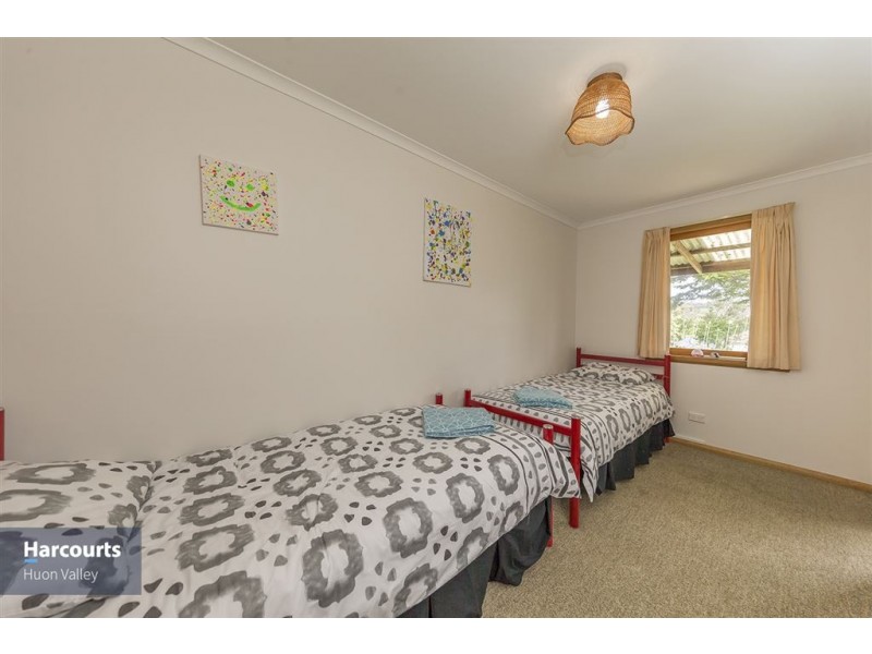 6 Sandrock Loop, Abels Bay TAS 7112