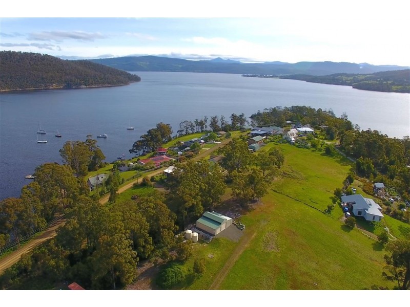 5 Glovers Road, Deep Bay TAS 7112