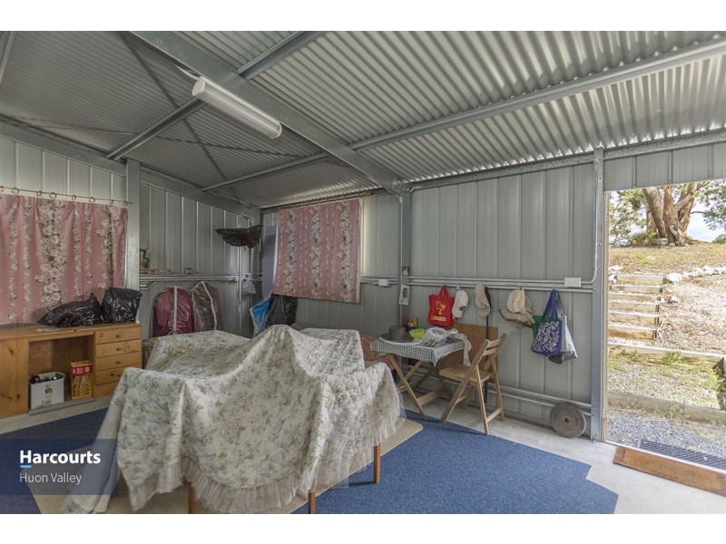5 Glovers Road, Deep Bay TAS 7112