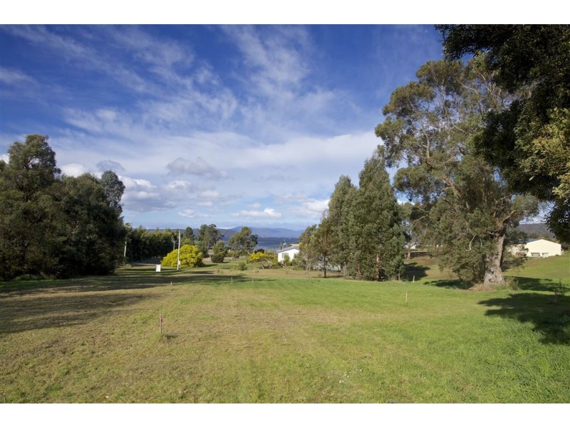25 Cemetery Road, Dover TAS 7117