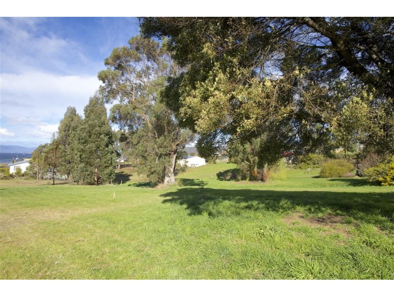 25 Cemetery Road, Dover TAS 7117