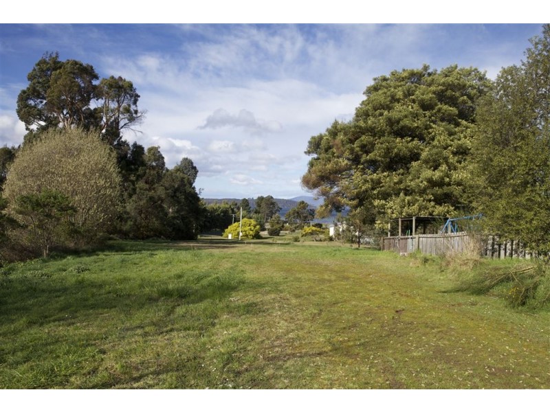 25 Cemetery Road, Dover TAS 7117