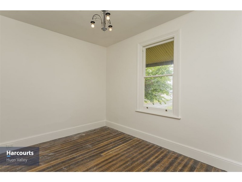 11 Wilmot, Huonville TAS 7109