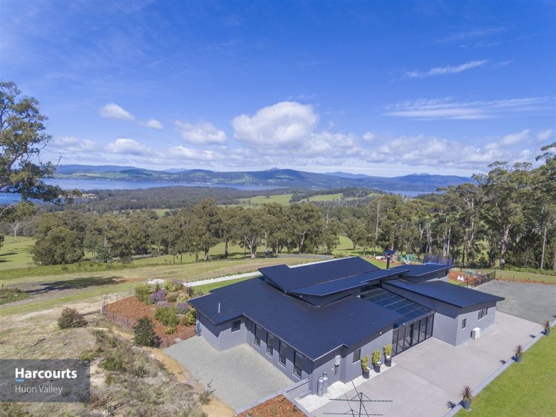 11 Randalls Bay Road, Randalls Bay TAS 7112