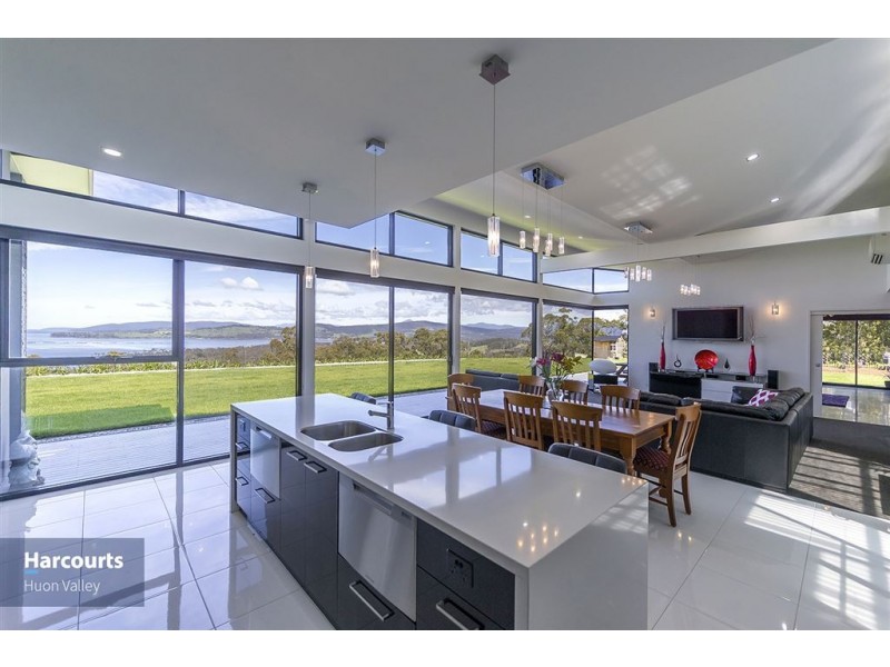 11 Randalls Bay Road, Randalls Bay TAS 7112