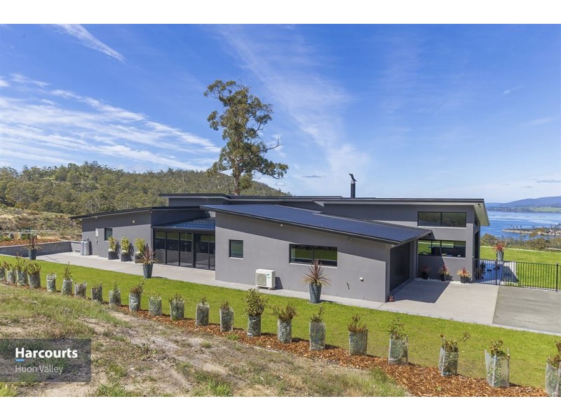11 Randalls Bay Road, Randalls Bay TAS 7112