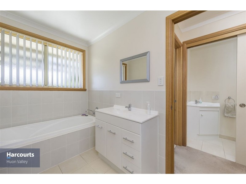 4 Knopwood Lane, Huonville TAS 7109