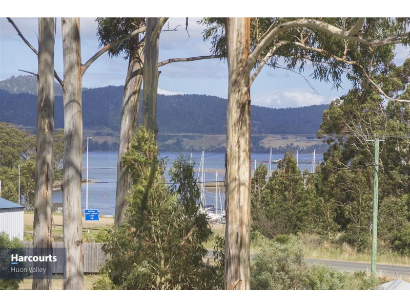 2C Crooke Street, Port Huon TAS 7116