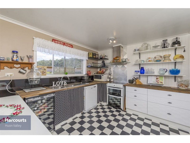 9 Mountain View Road, Glen Huon TAS 7109
