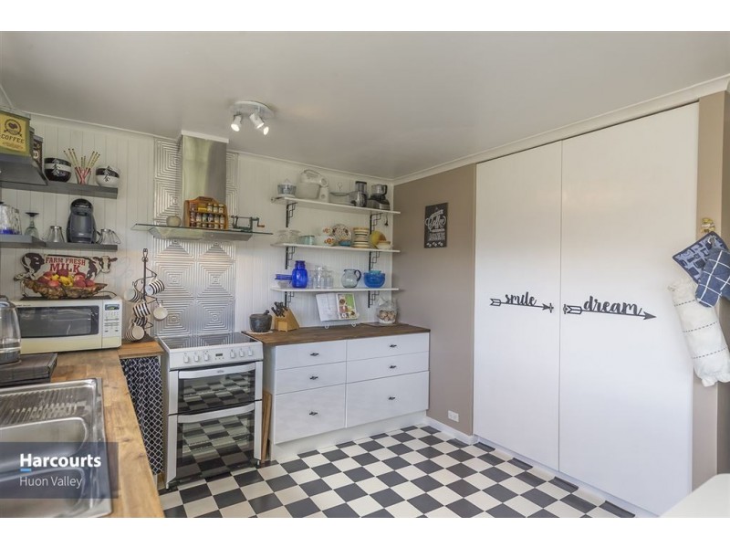 9 Mountain View Road, Glen Huon TAS 7109