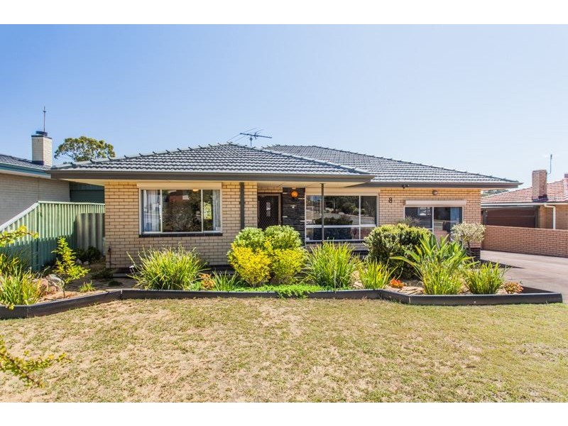 8 Carmody Street, Hamilton Hill WA 6163