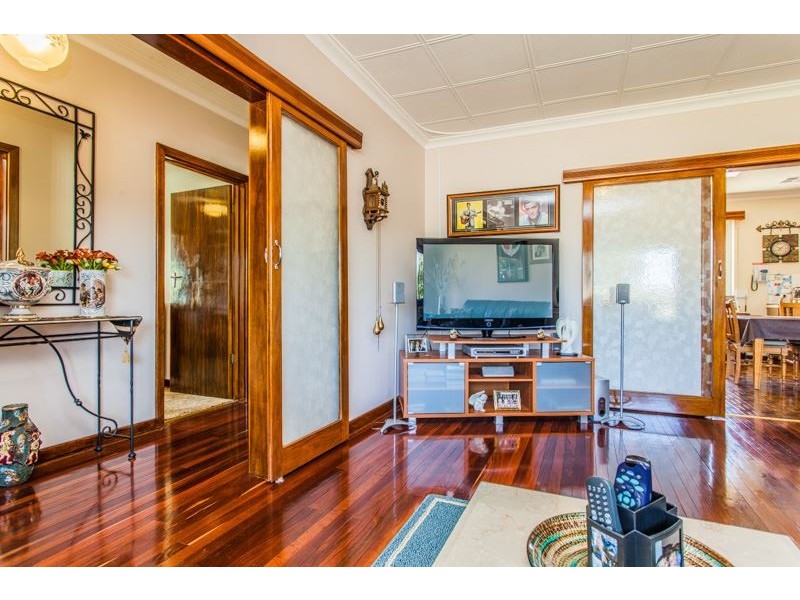 8 Carmody Street, Hamilton Hill WA 6163