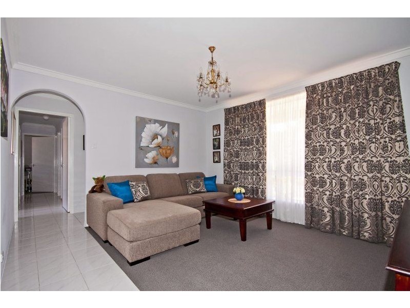 7 Offley St, Hamilton Hill WA 6163