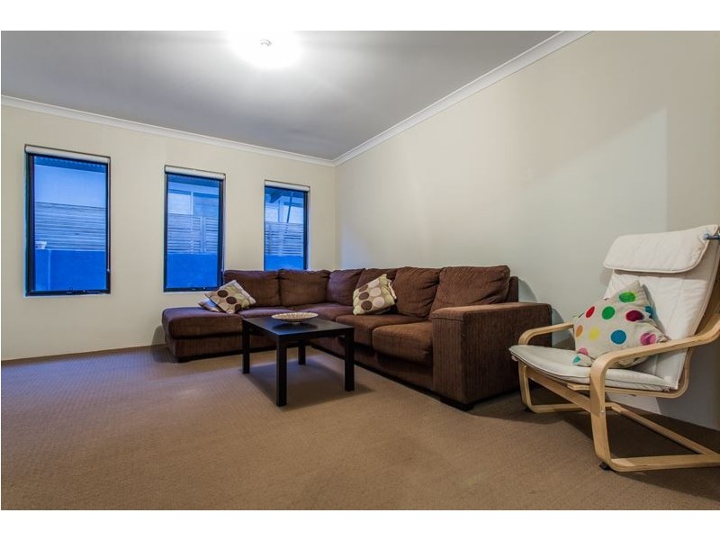 82 Annie Street, Beaconsfield WA 6162