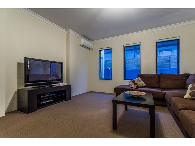 82 Annie Street, Beaconsfield WA 6162