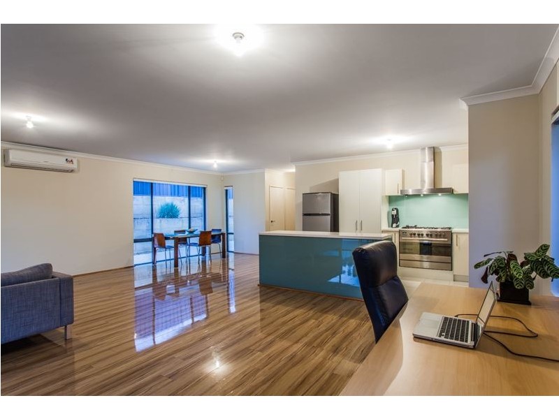 82 Annie Street, Beaconsfield WA 6162
