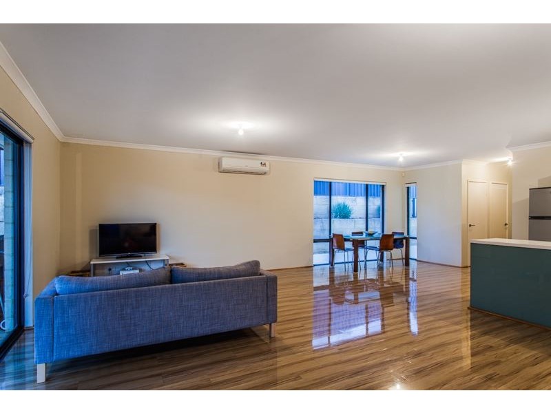 82 Annie Street, Beaconsfield WA 6162