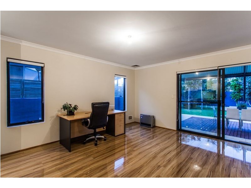 82 Annie Street, Beaconsfield WA 6162