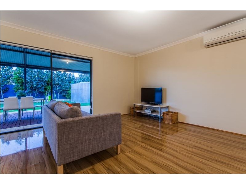 82 Annie Street, Beaconsfield WA 6162