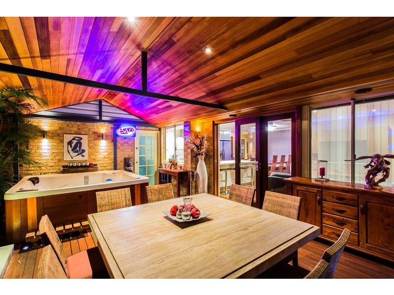 16 Orsulich Loop, Spearwood WA 6163