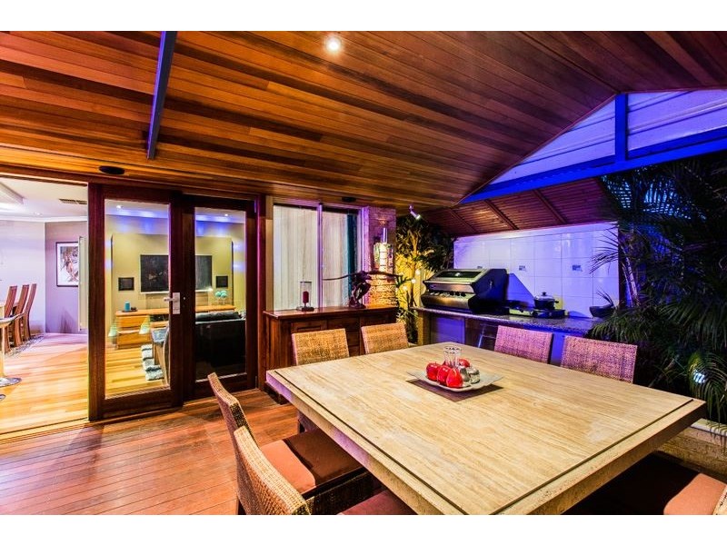 16 Orsulich Loop, Spearwood WA 6163