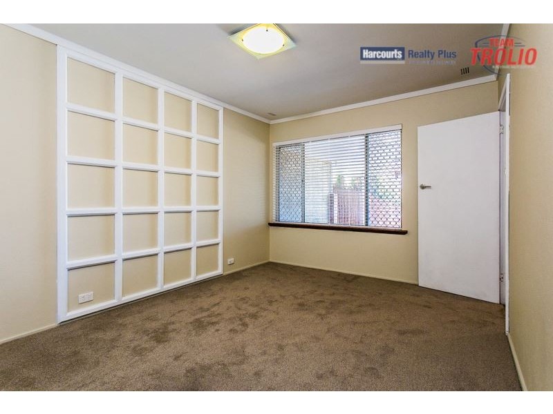 12A Vernon Place, Spearwood WA 6163