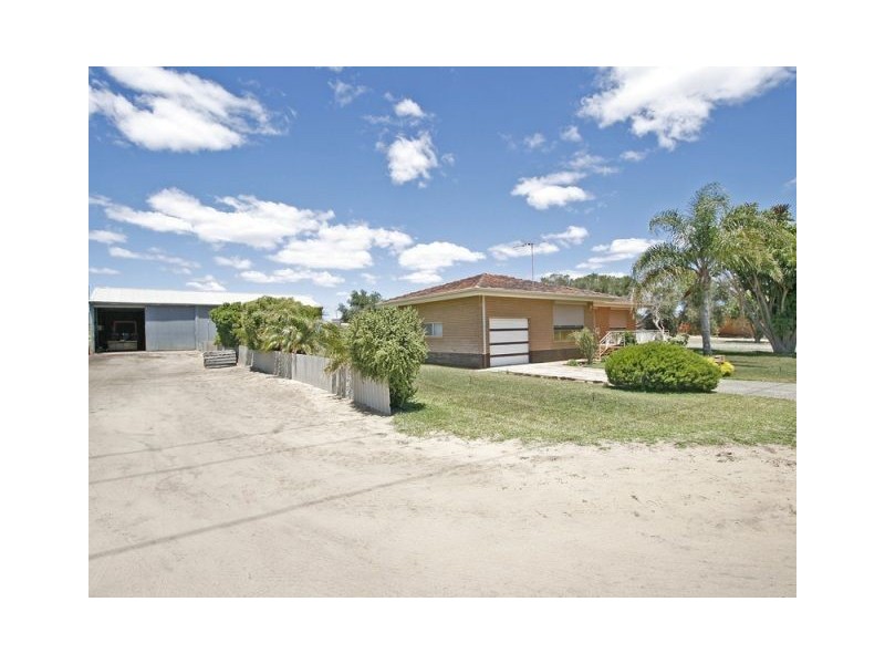 151 Moylan Road, Wattleup WA 6166
