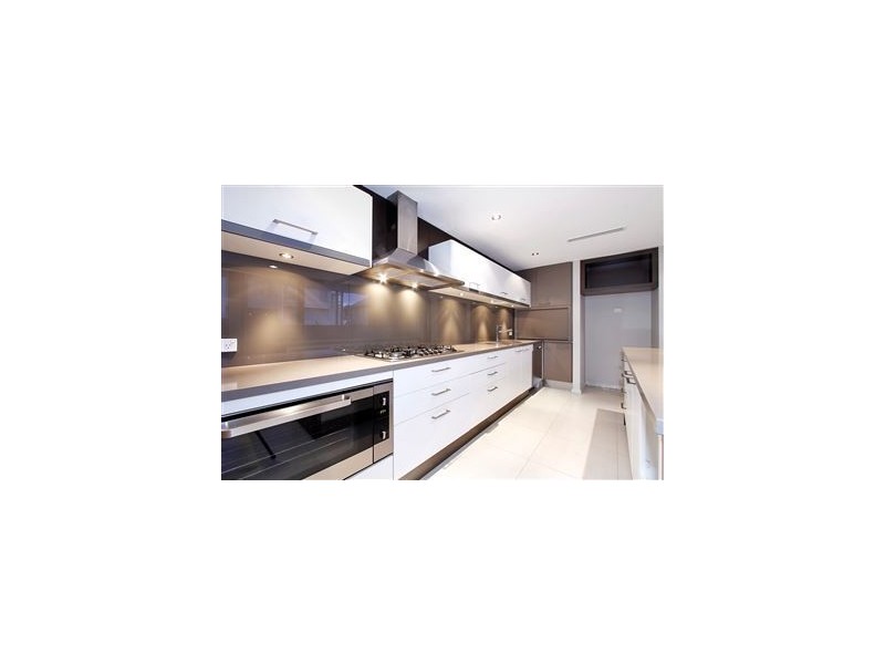 60 Breaksea Drive, North Coogee WA 6163