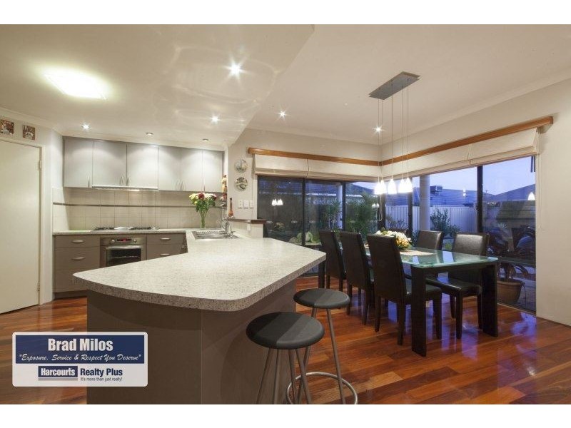 16 Fawcett Crescent, Canning Vale WA 6155