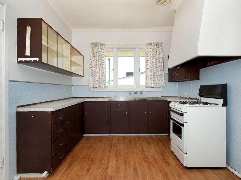 26 Coolbellup Ave, Coolbellup WA 6163