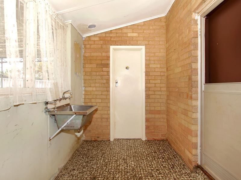 26 Coolbellup Ave, Coolbellup WA 6163