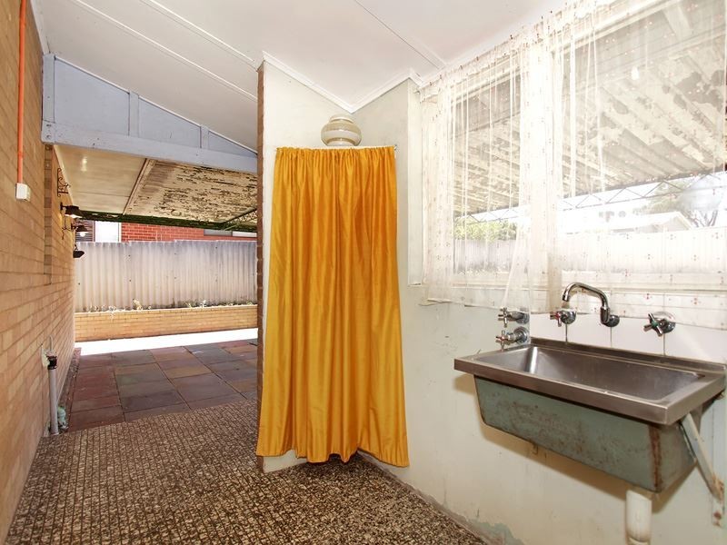 26 Coolbellup Ave, Coolbellup WA 6163