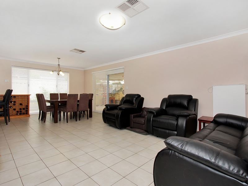 13 Gandossi Court, Success WA 6164