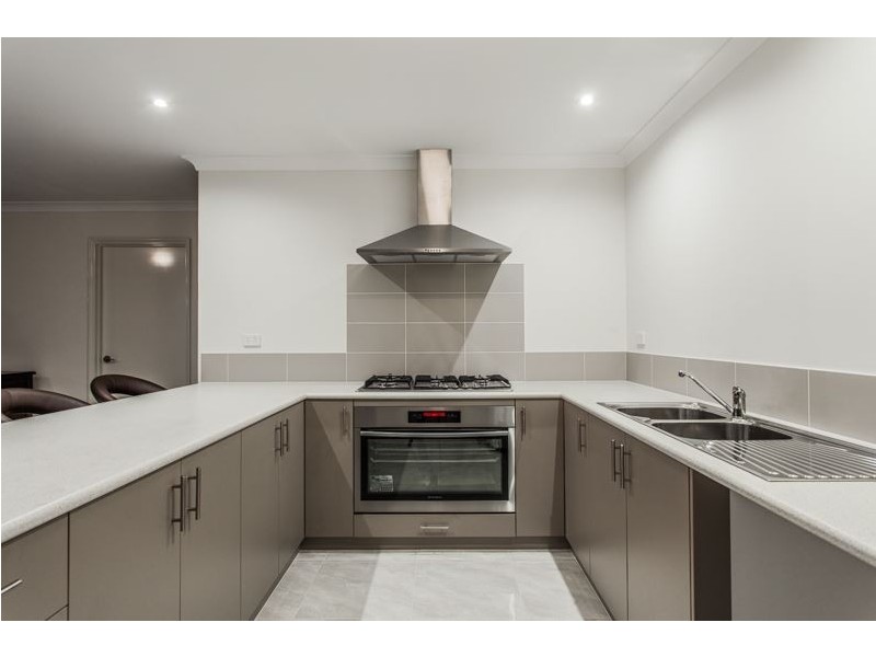 18 Daimpre Way, Byford WA 6122