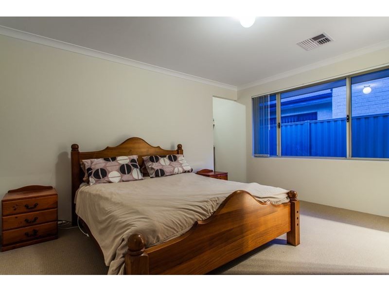 18 Daimpre Way, Byford WA 6122