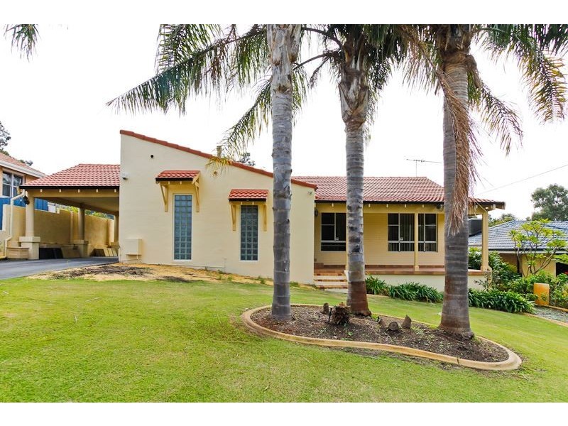 18 Benedick Road, Coolbellup WA 6163