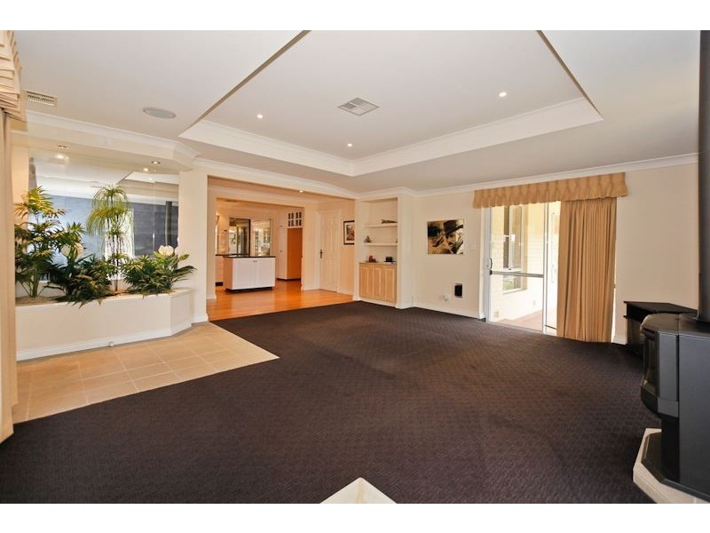 18 Benedick Road, Coolbellup WA 6163