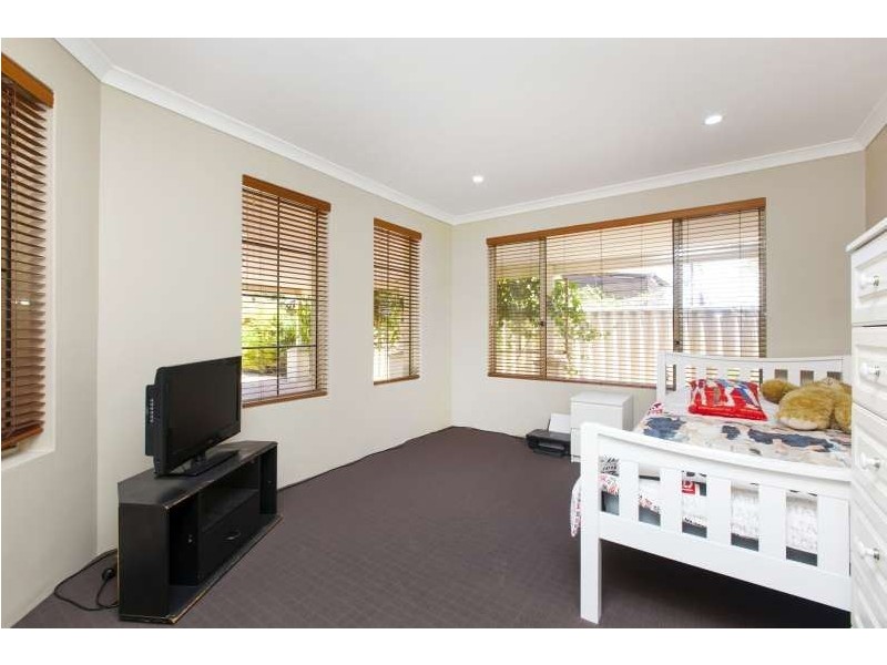 3B Curlew Way, Yangebup WA 6164